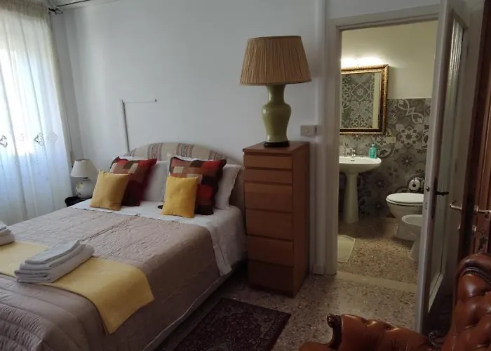 La Badia Del Cavaliere 2 Konukevi 4*